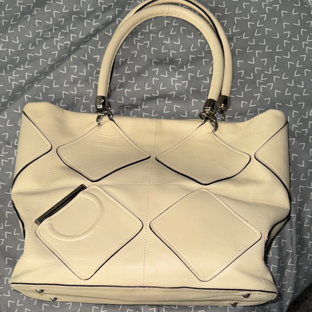 Salvatore Ferragamo Cream Shoulder Bag